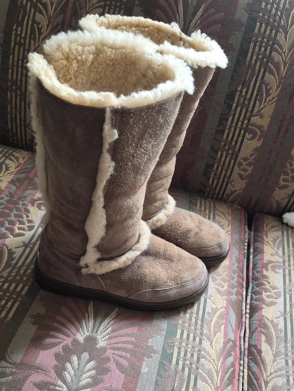 Vintage UGG Chestnut Shearling-Lined Tall Winter Boots